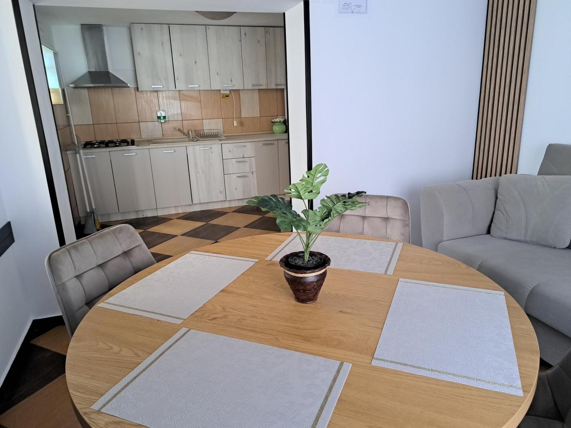 Shelby Accommodation -Adult Only- Синая Екстериор снимка